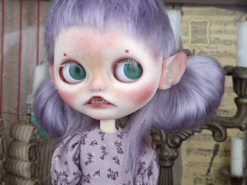 Blythe custom vampire doll Obitsu 24 body with ears and teeth natural violet hair mohair wig OOAK by Alinari
